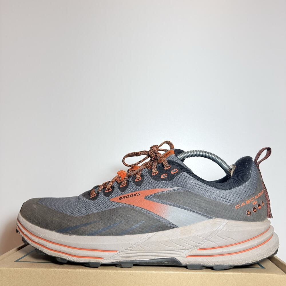 Brooks Cascadia 16 Mens Size 12 D Medium Trail Running Shoes Grey Orange Sneaker